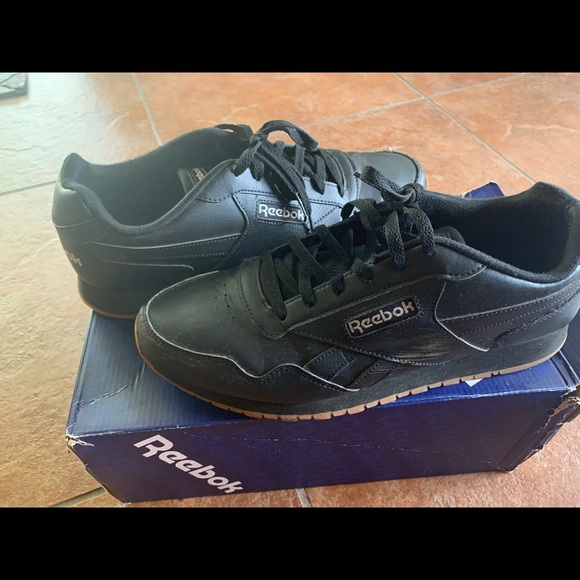 Reebok | Shoes | Black Reebok Classics 